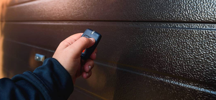 automatic door opener with remote control in Loma Linda