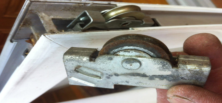 screen door roller repair in Loma Linda